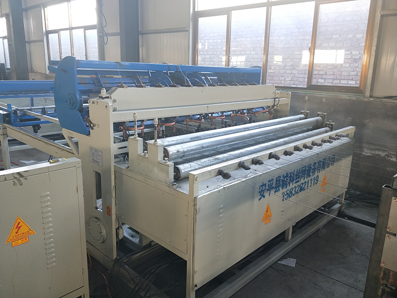 全自動焊網(wǎng)機 全自動焊網(wǎng)機